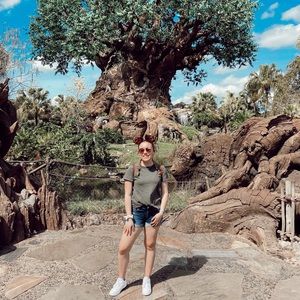 Meet your Posher, Abby